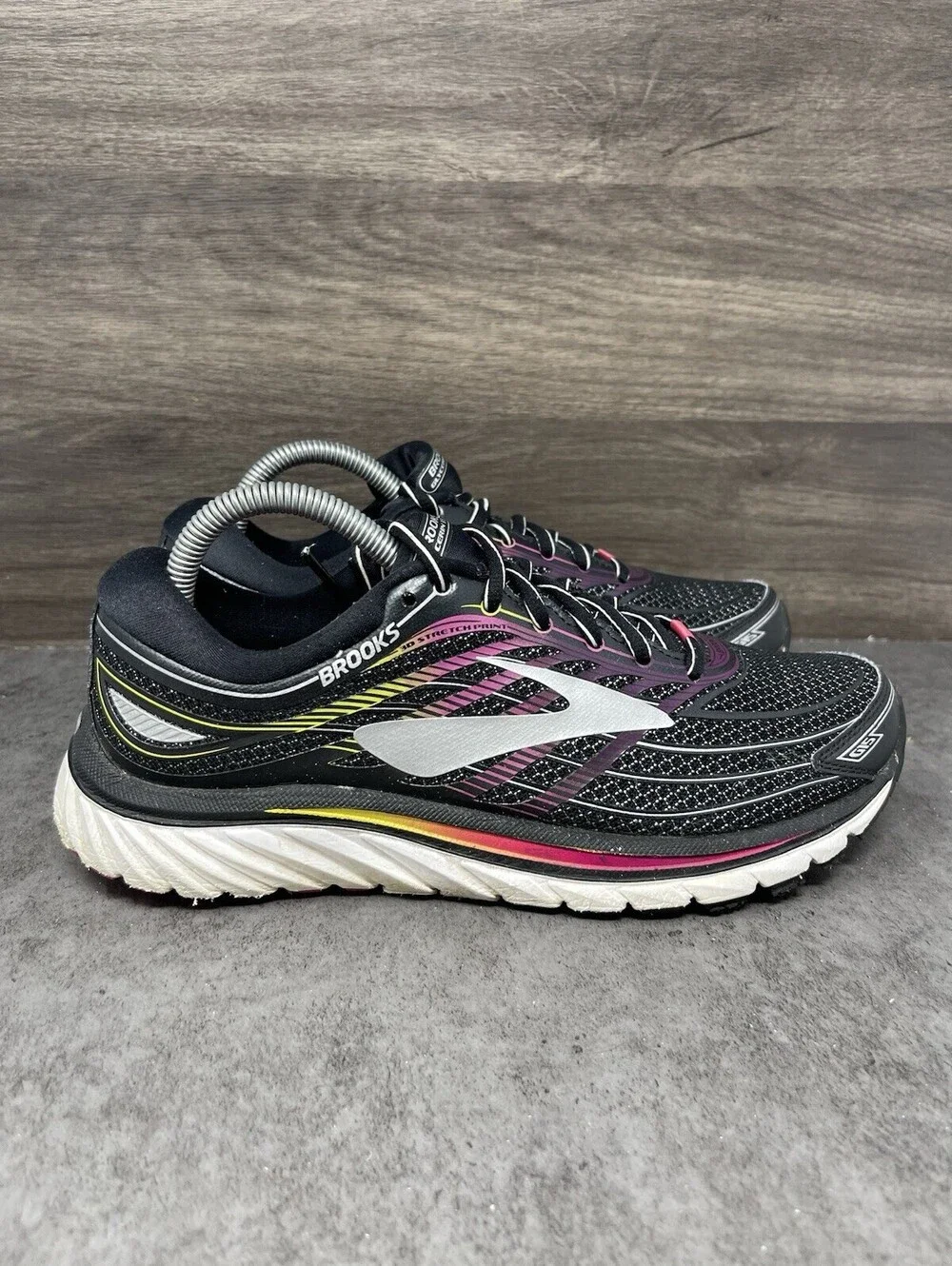 Brooks Glycerin 15 Sneakers Womens Size 9 Black Pink Athletic Trainer Running